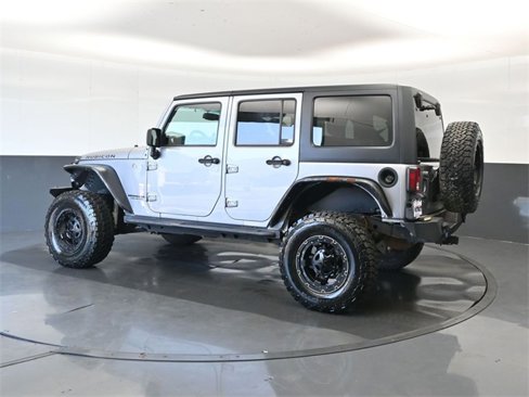 Used 2016 Jeep Wrangler Unlimited Rubicon w/ Connectivity Group image 6