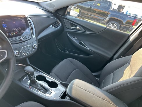 Used 2022 Chevrolet Malibu LT image 10