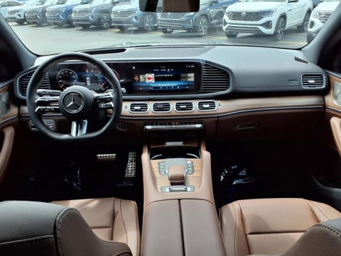 New 2025 Mercedes-Benz GLS 450 4MATIC image 6
