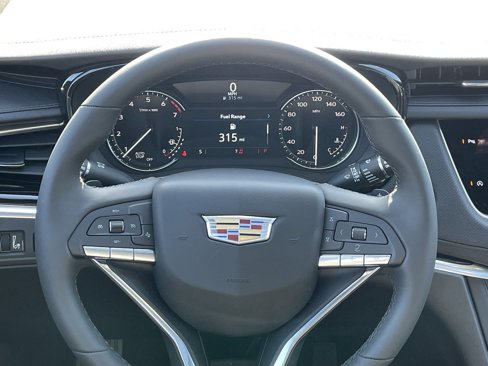 New 2025 Cadillac XT6 Luxury image 21