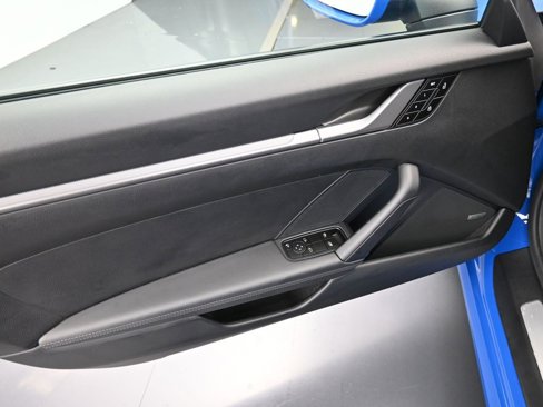 Certified 2025 Porsche 911 Carrera w/ Premium Package image 20