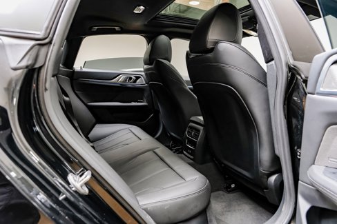 Used 2025 BMW 430i xDrive w/ Premium Package image 40