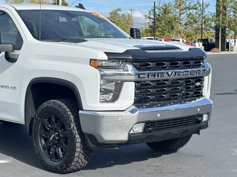 Used 2023 Chevrolet Silverado 2500 LT image 4
