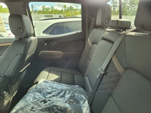 New 2026 GMC Canyon Denali image 6