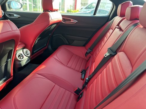 New 2025 Alfa Romeo Giulia AWD image 12