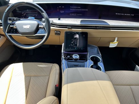 New 2026 Cadillac Escalade IQ Luxury 2 image 13