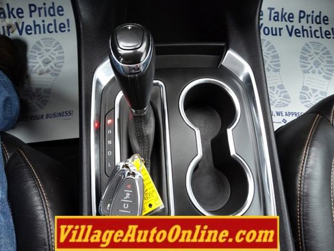 Used 2020 Chevrolet Traverse LT w/ LT Premium Package image 46