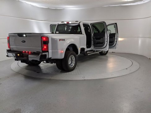 New 2026 Ford F350 XLT w/ 360-Degree Camera Package image 9