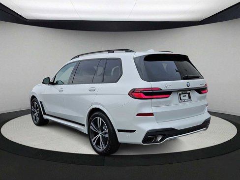 New 2026 BMW X6 M60i image 6