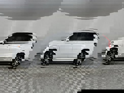 Used 2024 Volvo XC90 T8 Plus w/ Protection Package Premier image 7