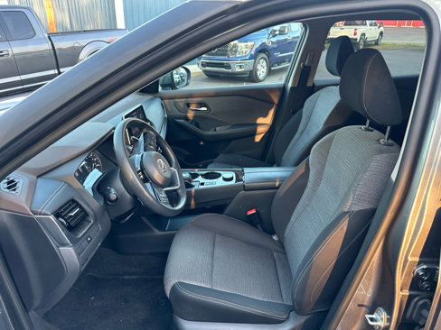 Used 2023 Nissan Rogue SV image 11