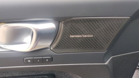 New 2025 Volvo XC40 B5 Ultra w/ Climate Package image 9