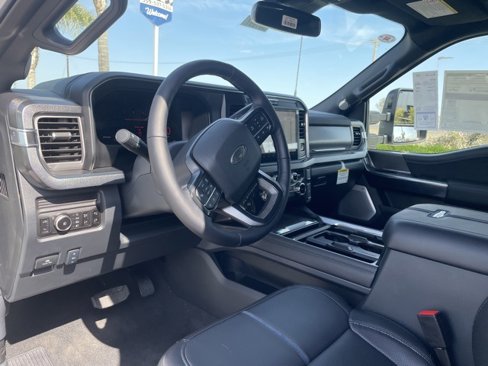 New 2025 Ford F250 Platinum w/ FX4 Off-Road Package image 9