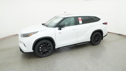 New 2025 Toyota Highlander XLE image 8