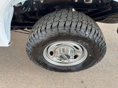 Used 2022 Ford F250 XL w/ Power Equipment Group image 32