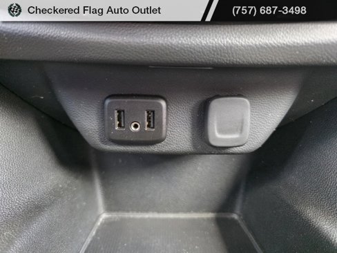 Used 2020 Chevrolet Traverse LT image 34