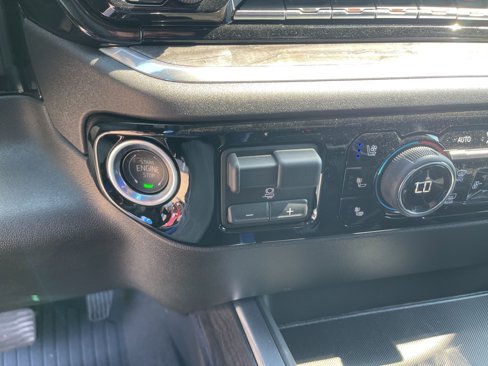 New 2026 Chevrolet Silverado 1500 LTZ image 30