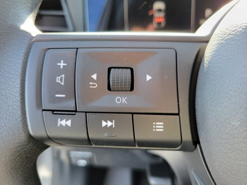 New 2025 Nissan Kicks S w/ Charging Package image 14