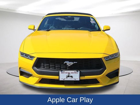 Used 2024 Ford Mustang Convertible image 6