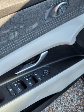 Used 2021 Hyundai Elantra Limited w/ Cargo Package image 15