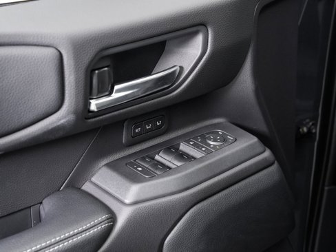 Used 2025 Toyota Land Cruiser image 8