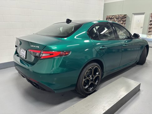 New 2025 Alfa Romeo Giulia AWD w/ Driving Assist Package image 8