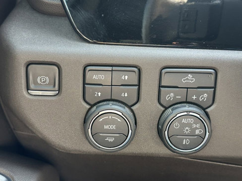 Used 2022 Chevrolet Silverado 1500 RST w/ Z71 Off-Road Package image 13
