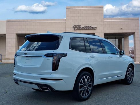 Used 2023 Cadillac XT6 Sport w/ LPO, Floor Liner Package image 5