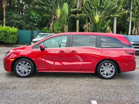 New 2026 Honda Odyssey Touring image 4