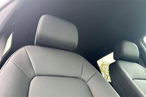New 2025 GMC Canyon Elevation w/ Convenience Package image 18
