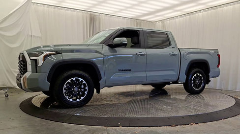Used 2025 Toyota Tundra SR5 image 3