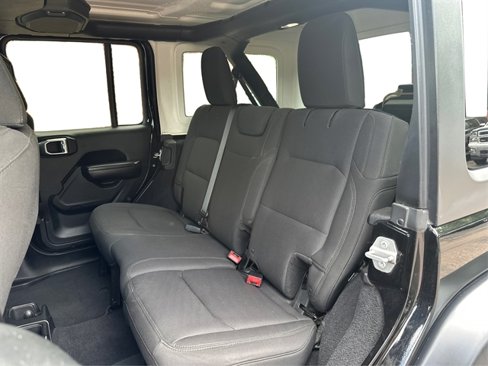 Used 2018 Jeep Wrangler Unlimited Sport S image 43