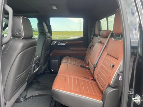 New 2025 GMC Sierra 1500 Denali Ultimate image 14