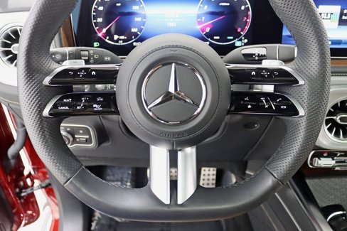 Used 2025 Mercedes-Benz G 550 image 17