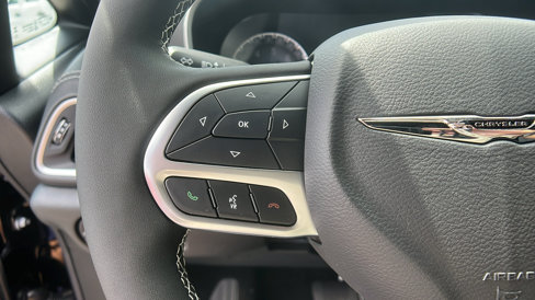 New 2025 Chrysler Pacifica Select image 24