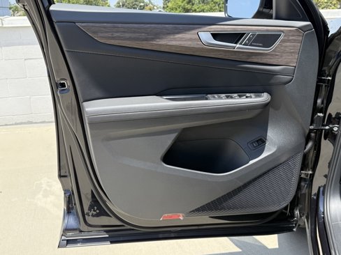 New 2025 Volkswagen Atlas SEL Premium R-Line image 15
