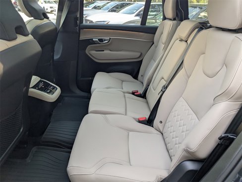New 2026 Volvo XC90 B6 Plus w/ Protection Package Premier image 15