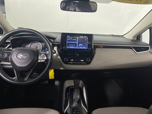 Certified 2022 Toyota Corolla LE image 15