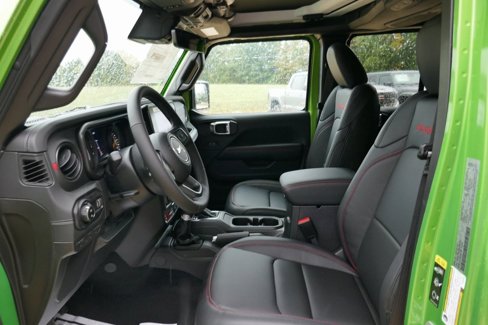 New 2025 Jeep Gladiator Rubicon image 12