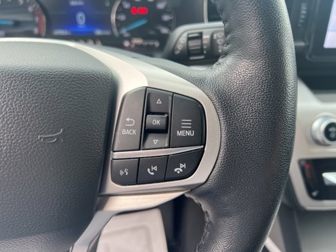 Used 2022 Ford Explorer XLT w/ Equipment Group 202A image 29