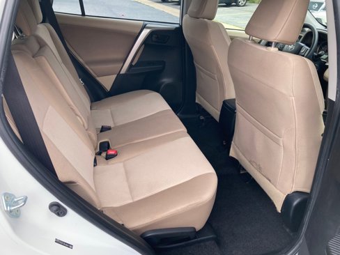 Used 2013 Toyota RAV4 XLE image 16