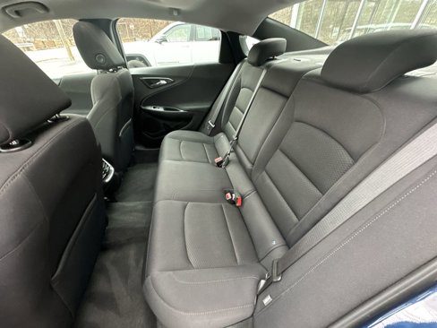 Used 2022 Chevrolet Malibu LT image 25