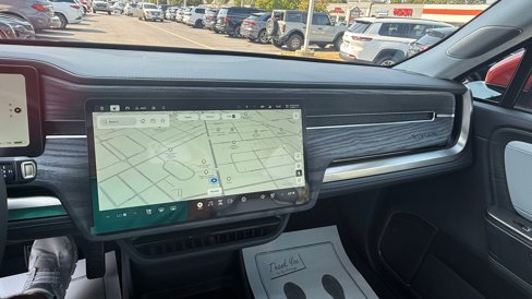 Used 2025 Rivian R1S Adventure image 48