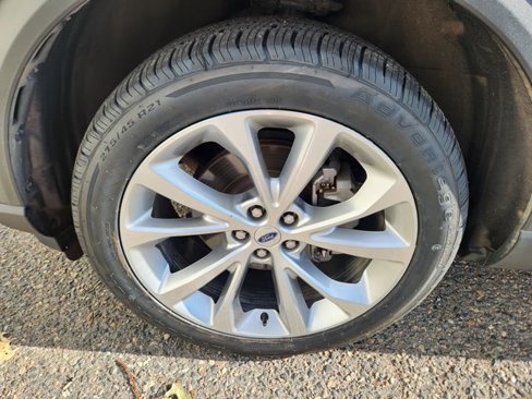 Used 2021 Ford Explorer Platinum w/ Equipment Group 601A image 19