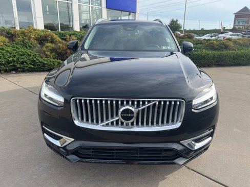Certified 2025 Volvo XC90 B5 Core image 8