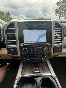 Used 2017 Ford F250 Lariat w/ Chrome Package image 21