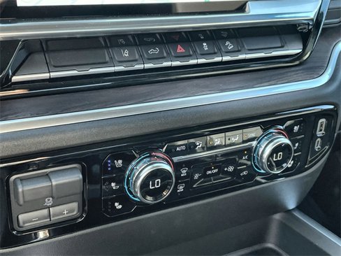 New 2026 GMC Sierra 2500 SLT w/ SLT Convenience Package image 18