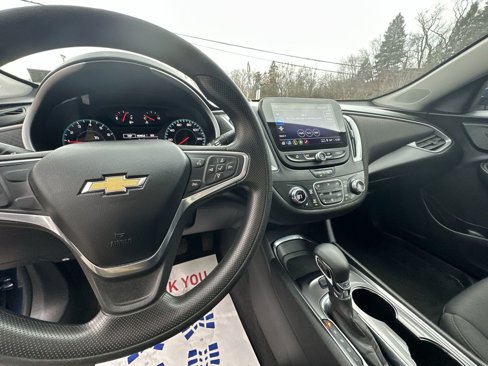 Used 2022 Chevrolet Malibu LT image 11