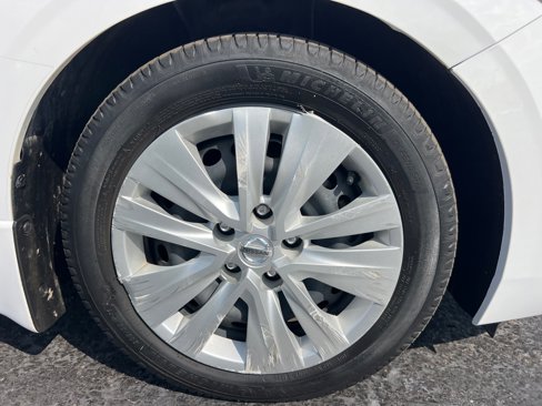 Used 2021 Nissan Sentra S image 35