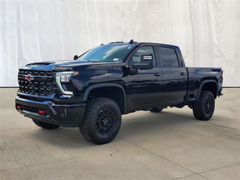 New 2025 Chevrolet Silverado 2500 ZR2 w/ Technology Package image 2